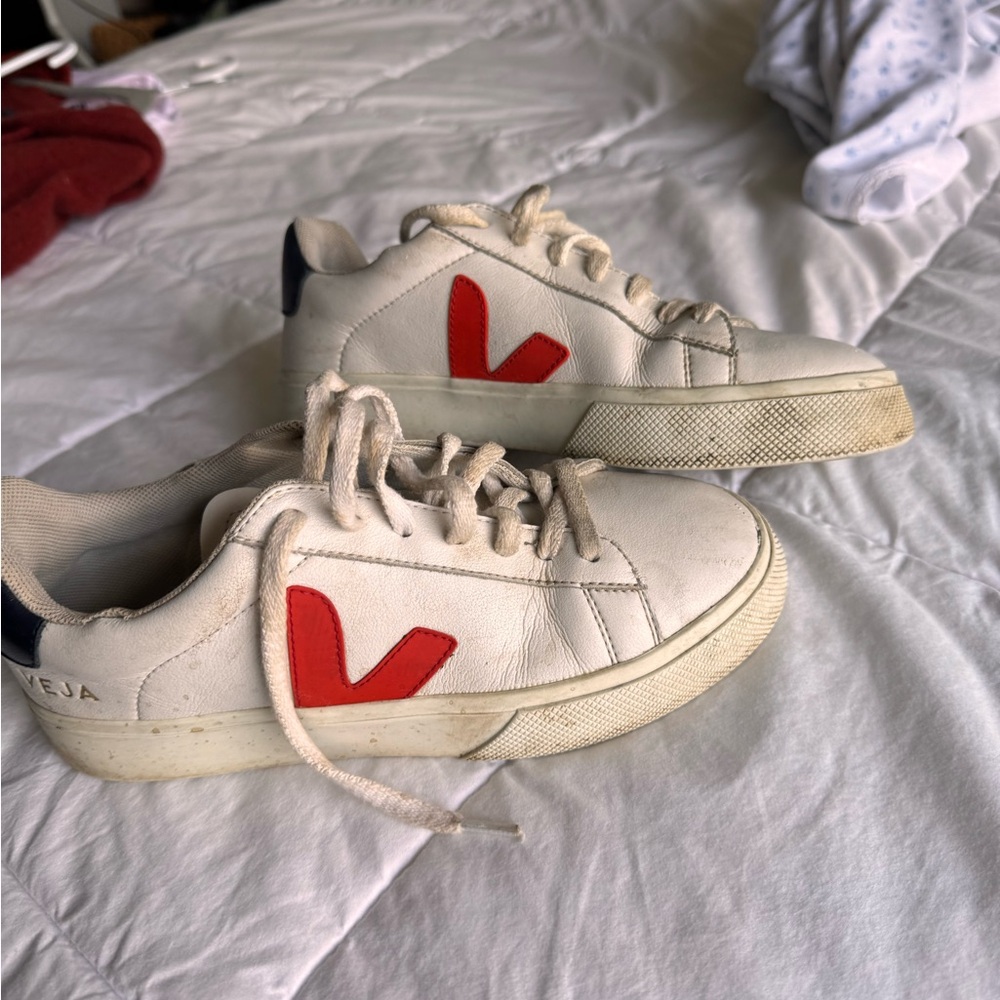 Veja Cream Women's Sneakers